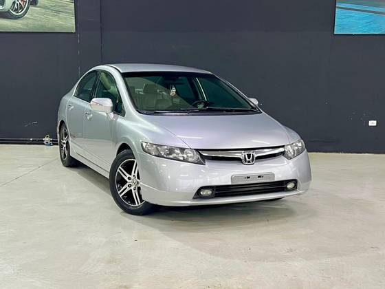 HONDA CIVIC 1.8 EXS 16V GASOLINA 4P AUTOMÁTICO HONDA CIVIC 1.8 EXS 16V GASOLINA 4P AUTOMÁTICO